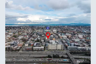 124 Bellevue Avenue E #206, Seattle, WA 98102 - Photo 31