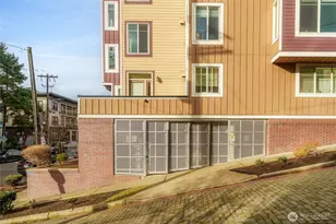 124 Bellevue Ave E, Seattle, WA 98102 - Photo 25