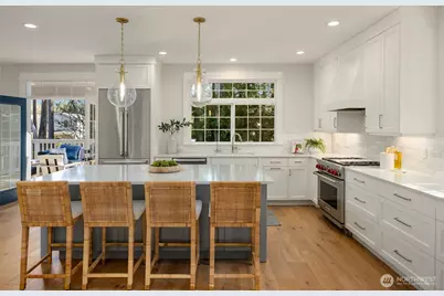 879 Taurnic Place NW, Bainbridge Island, WA 98110 - Photo 7