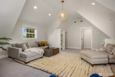 879 Taurnic Place NW, Bainbridge Island, WA 98110 - Photo 25