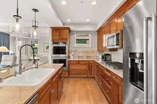 10047 Main St, Bellevue, WA 98004 - Photo 7