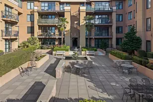 10047 Main St, Bellevue, WA 98004 - Photo 29