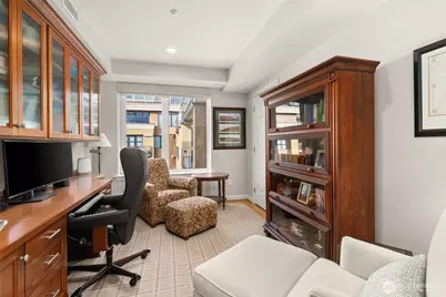 10047 Main Street #410, Bellevue, WA 98004 - Photo 17