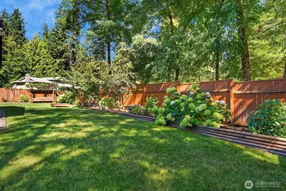 18460 NE Woodinville Duvall Place, Woodinville, WA 98077 - Photo 23