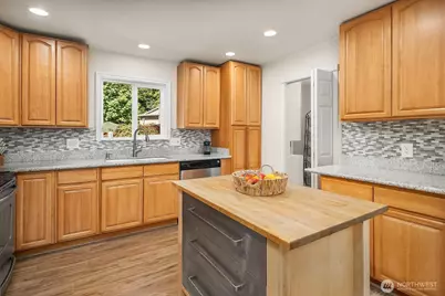 18460 NE Woodinville Duvall Place, Woodinville, WA 98077 - Photo 7