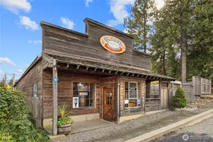 208 W Pennsylvania Ave, Roslyn, WA 98941 - Photo 1