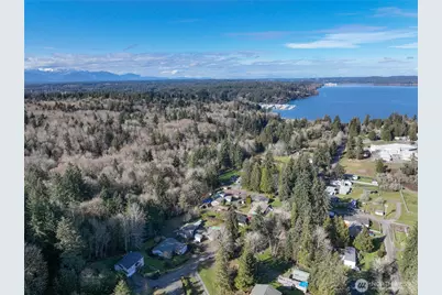 8161 Sandy Road NE, Bremerton, WA 98311 - Photo 15