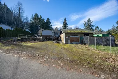 8161 Sandy Road NE, Bremerton, WA 98311 - Photo 3