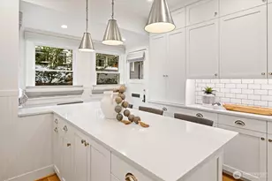 6303 18th Ave NE, Seattle, WA 98115 - Photo 5