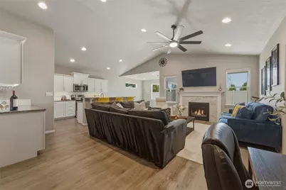 1203 SW Julia Street, College Place, WA 99324 - Photo 9