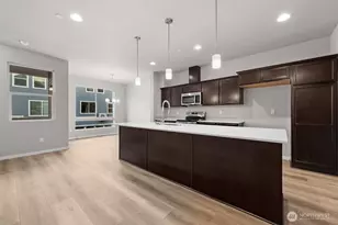 7027 Rainier Dr, Everett, WA 98203 - Photo 11