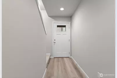 7027 Rainier Drive #H, Everett, WA 98203 - Photo 7