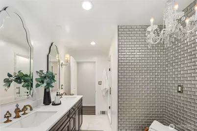 4003 E Newton Street, Seattle, WA 98112 - Photo 11