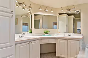 27411 218th Ln SE, Maple Valley, WA 98038 - Photo 17