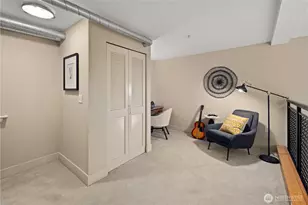 530 Broadway E, Seattle, WA 98102 - Photo 13