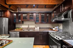 530 Broadway E, Seattle, WA 98102 - Photo 5