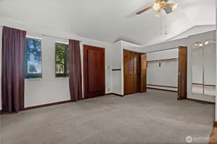 1031 E Manzanita Dr, Union, WA 98592 - Photo 17