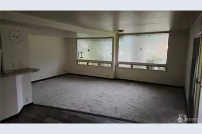 8021 Old Pacific Highway #4, Castle Rock, WA 98661 - Photo 3