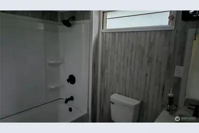 8021 Old Pacific Highway #4, Castle Rock, WA 98661 - Photo 5