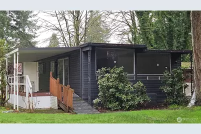 8021 Old Pacific Highway #4, Castle Rock, WA 98661 - Photo 1