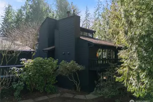 201 E Country Club Dr, Allyn, WA 98524 - Photo 1