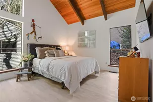 201 E Country Club Dr, Allyn, WA 98524 - Photo 23