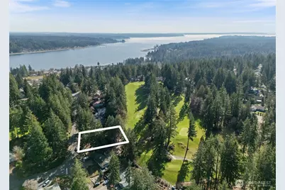 201 E Country Club Drive, Allyn, WA 98524 - Photo 37