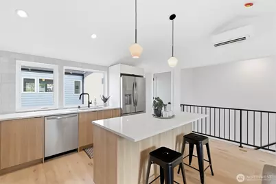 6505 19th Avenue NW, Seattle, WA 98117 - Photo 11