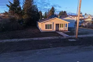 420 Pine St, Toledo, WA 98591 - Photo 1