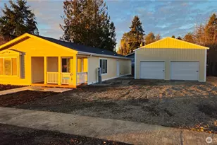 420 Pine St, Toledo, WA 98591 - Photo 1