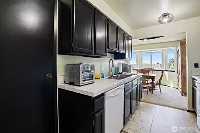 3560 Narrows View Lane NE #202, Bremerton, WA 98310 - Photo 7