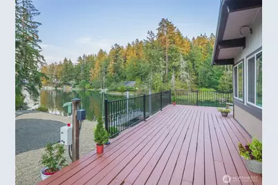 5440 E Grapeview Loop Road, Allyn, WA 98524 - Photo 15