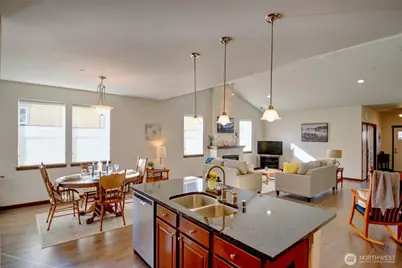 1990 Fraser Avenue, Mount Vernon, WA 98274 - Photo 19