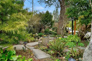 16059 Ashworth Ave N, Shoreline, WA 98133 - Photo 3