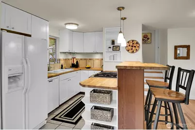 16059 Ashworth Avenue N, Shoreline, WA 98133 - Photo 7