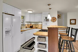 16059 Ashworth Ave N, Shoreline, WA 98133 - Photo 7