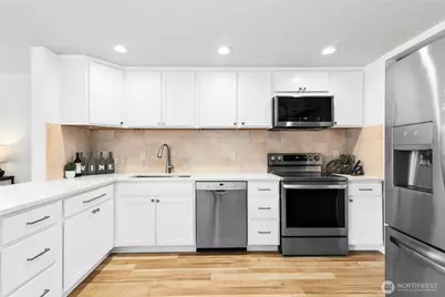 19524 Echo Lake Place N #A401, Shoreline, WA 98133 - Photo 7