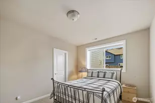 215 Ilwaco Pl SE, Renton, WA 98059 - Photo 33