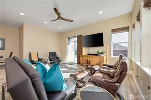 444 Hilltop Pl, Chelan, WA 98816 - Photo 9