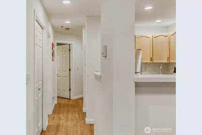 5000 NW Village Park Dr #A105, Issaquah, WA 98027 - Photo 17