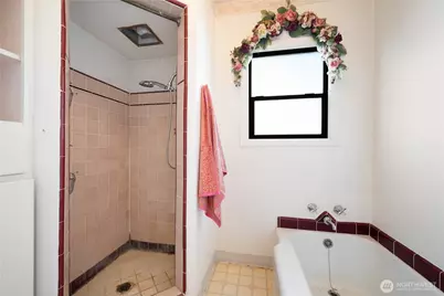 2665 Ocean Beach Highway, Longview, WA 98632 - Photo 23