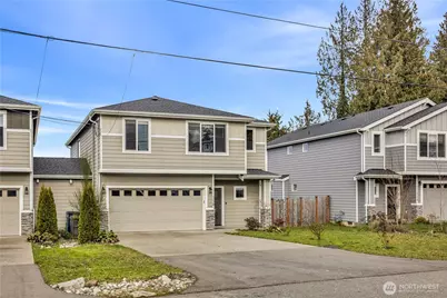 423 205th Street SW #B, Lynnwood, WA 98036 - Photo 3