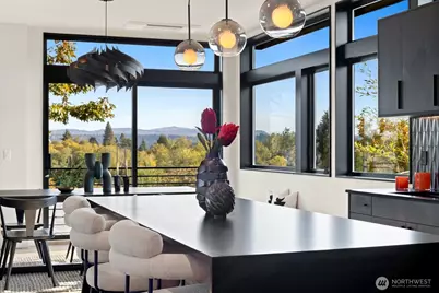 3856 Cascadia Avenue S, Seattle, WA 98118 - Photo 5