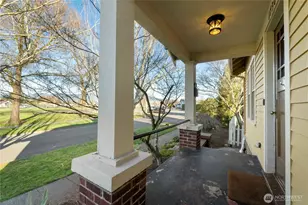 1730 Hillcrest Ave, Enumclaw, WA 98022 - Photo 3