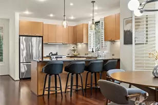 10590 NE 12th St, Bellevue, WA 98004 - Photo 33