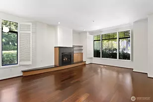 10590 NE 12th St, Bellevue, WA 98004 - Photo 13