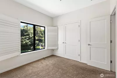 10590 NE 12th Street #106, Bellevue, WA 98004 - Photo 21