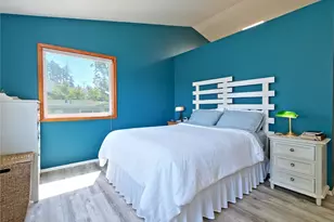 1273 SE Camano Dr, Camano Island, WA 98282 - Photo 15