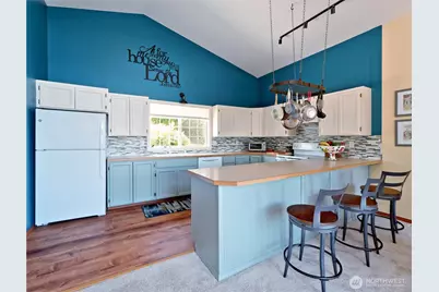 1273 SE Camano Drive, Camano Island, WA 98282 - Photo 3