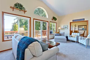 1273 SE Camano Dr, Camano Island, WA 98282 - Photo 7